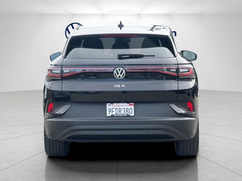 Used 2022 Volkswagen ID.4 Pro image 4