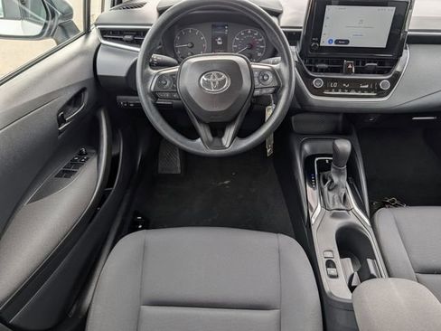 Used 2024 Toyota Corolla LE FWD image 11