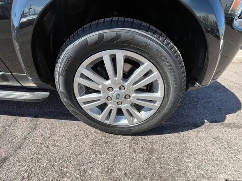 Used 2011 Land Rover LR4 HSE AWD/4WD image 18