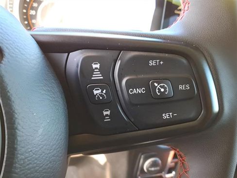Used 2024 Jeep Wrangler Unlimited Rubicon AWD/4WD image 20
