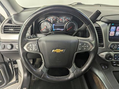 Used 2016 Chevrolet Suburban LT w/ Luxury Package image 14