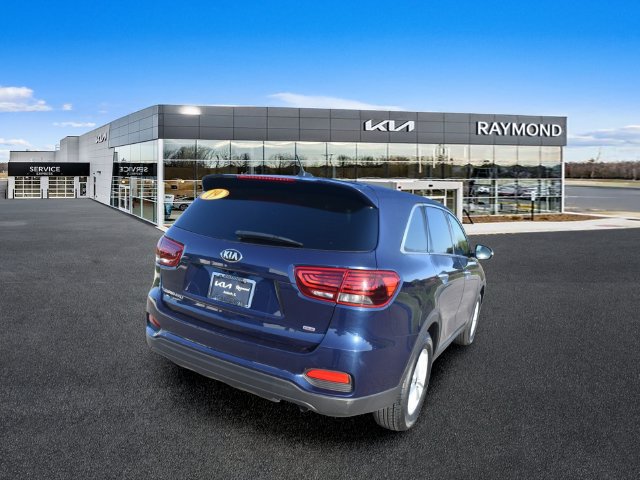 Used 2019 Kia Sorento FWD image 3