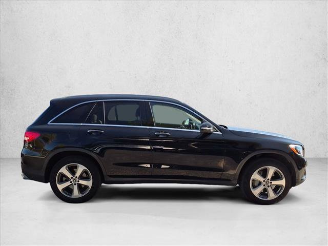 Used 2019 Mercedes-Benz GLC 300 4MATIC image 4