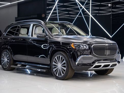 Used 2022 Mercedes-Benz Maybach GLS 600 4MATIC image 5