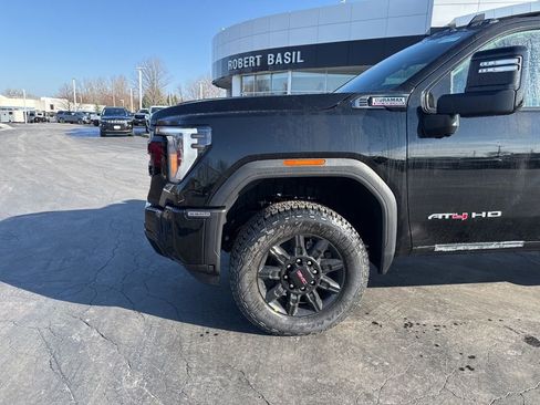 New 2026 GMC Sierra 2500 AT4 image 5