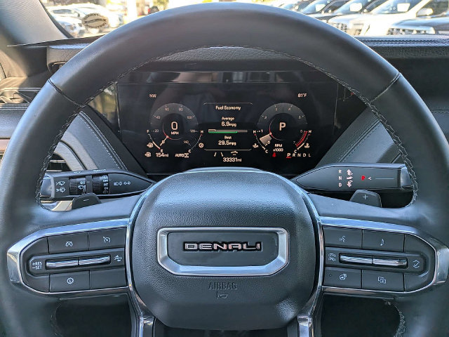 Used 2025 GMC Yukon XL Denali AWD/4WD image 32