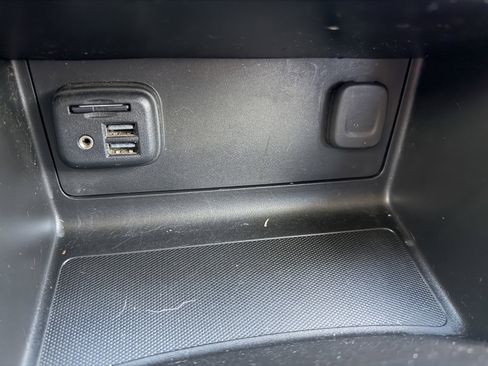 Used 2022 GMC Canyon AT4 w/ Trailering Package image 31