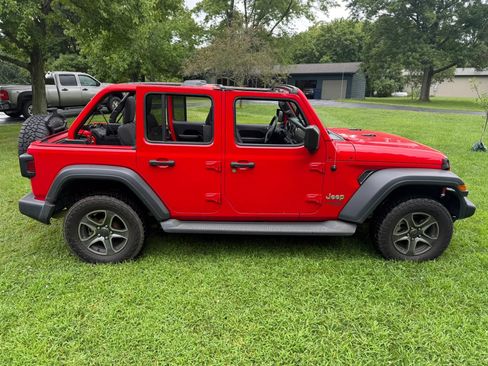 Used 2018 Jeep Wrangler Unlimited Sport S AWD/4WD image 28