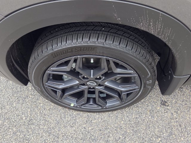 New 2027 Nissan Kicks SR w/ Cold Weather Package FWD image 17
