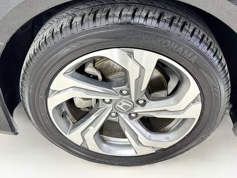 Used 2020 Honda Accord EX image 41