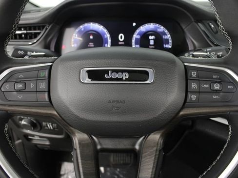 New 2026 Jeep Grand Cherokee 4WD image 13