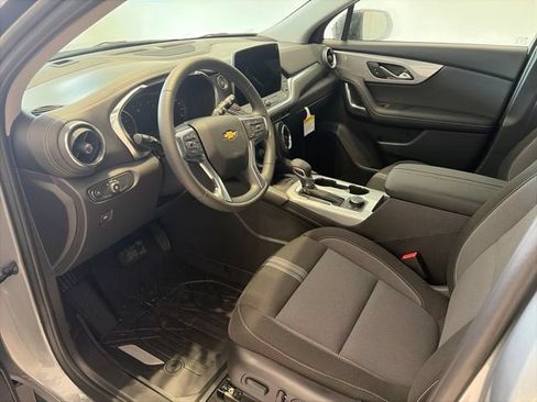 New 2026 Chevrolet Blazer LT w/ Convenience Package AWD/4WD image 8