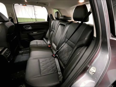 New 2026 Nissan Rogue Platinum AWD/4WD image 11