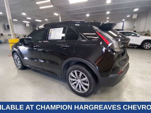 Used 2019 Cadillac XT4 Sport w/ Cold Weather Package FWD image 7