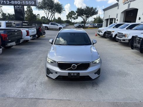 Used 2023 Volvo XC40 B5 Core AWD/4WD image 40