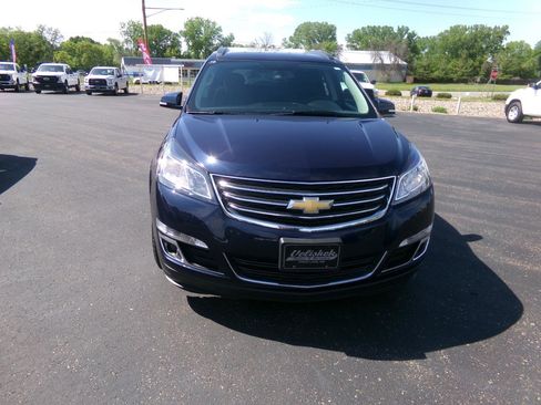 Used 2016 Chevrolet Traverse LT w/ Style and Technology Package AWD/4WD image 4