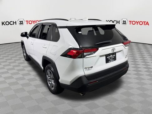 Used 2025 Toyota RAV4 XLE image 6