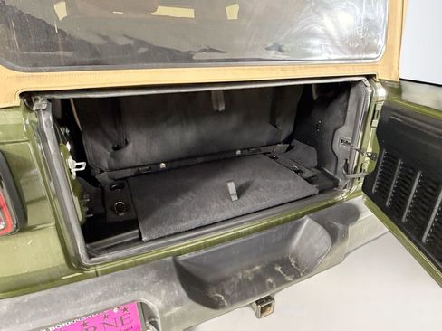 Used 2021 Jeep Wrangler Sport image 23