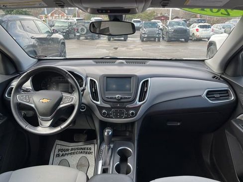 Used 2018 Chevrolet Equinox LT image 14