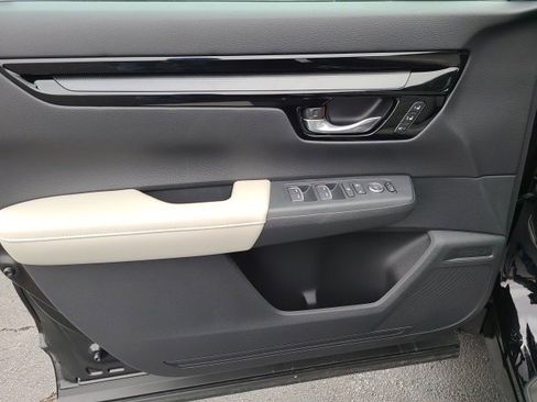 Used 2025 Honda CR-V EX-L image 18