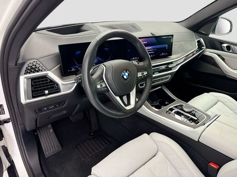Used 2026 BMW X5 xDrive40i w/ Climate Comfort Package AWD/4WD image 9