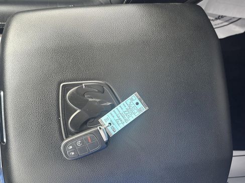 Used 2014 RAM 2500 Laramie image 29