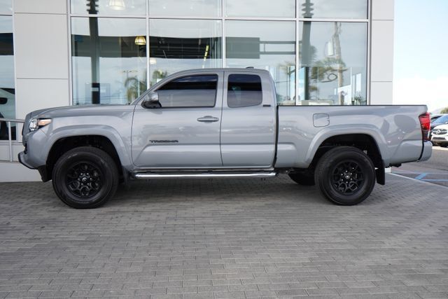 Used 2021 Toyota Tacoma SR5 RWD image 5