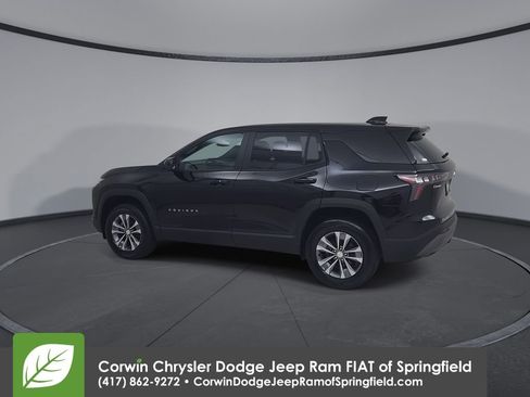 Used 2026 Chevrolet Equinox LT FWD image 10