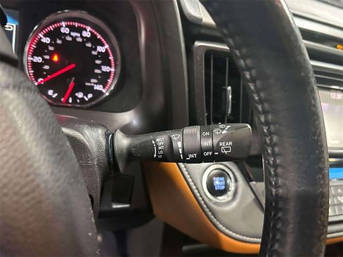 Used 2016 Toyota RAV4 SE image 24