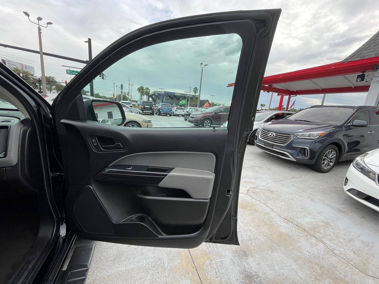 Used 2020 Chevrolet Colorado W/T w/ WT Convenience Package AWD/4WD image 16