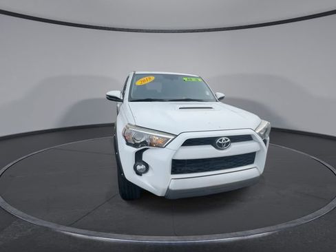 Used 2018 Toyota 4Runner TRD Off-Road Premium image 4