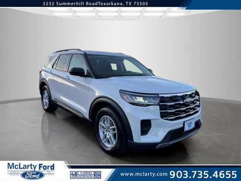 Used 2025 Ford Explorer Active image 1
