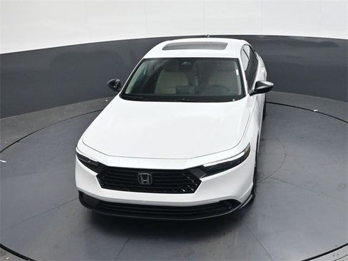 New 2025 Honda Accord SE image 27