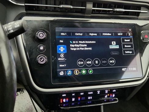 Used 2022 Chevrolet Bolt EUV LT w/ Convenience Package image 14