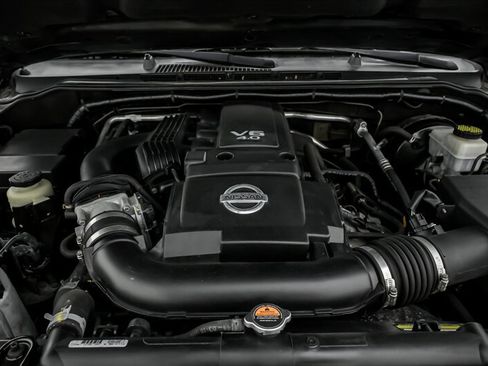 Used 2019 Nissan Frontier PRO-4X image 12