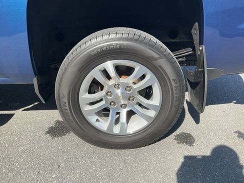 Used 2018 Chevrolet Silverado 1500 LT w/ All Star Edition AWD/4WD image 18