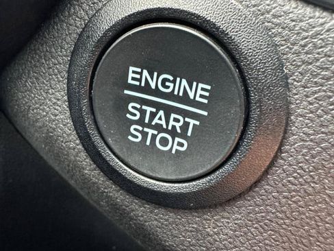 Used 2025 Ford Escape ST-Line FWD image 17