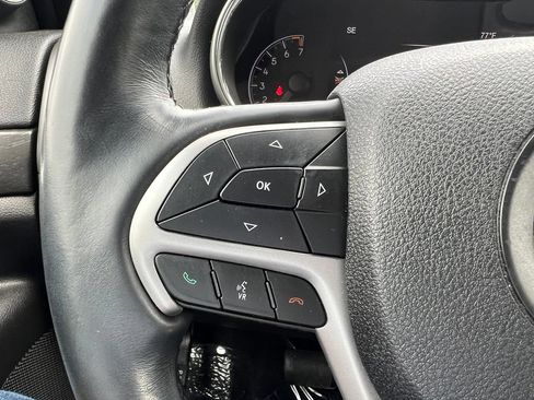 Used 2018 Jeep Grand Cherokee Altitude AWD/4WD image 36