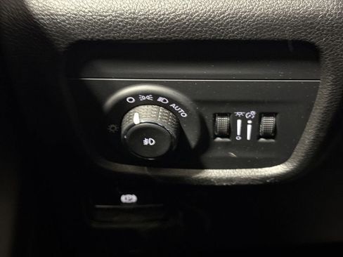 Used 2023 Jeep Grand Cherokee L Limited w/ Trailer Tow Group (B) AWD/4WD image 19