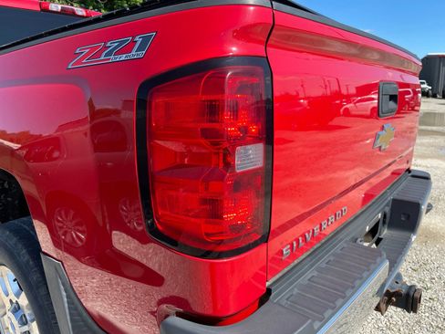 Used 2015 Chevrolet Silverado 2500 LT AWD/4WD image 9