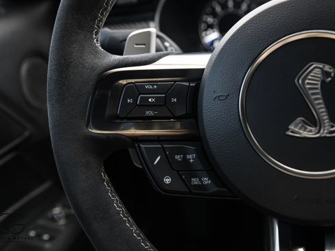 Used 2021 Ford Mustang Shelby GT500 w/ Technology Package image 48