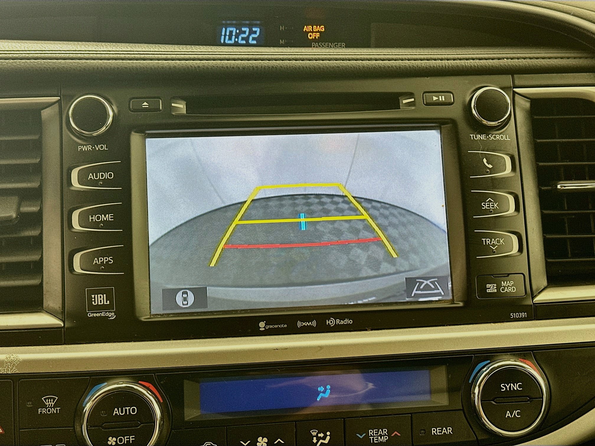 Used 2019 Toyota Highlander Limited Platinum w/ Carpet Mat Package (TMS) AWD/4WD image 23
