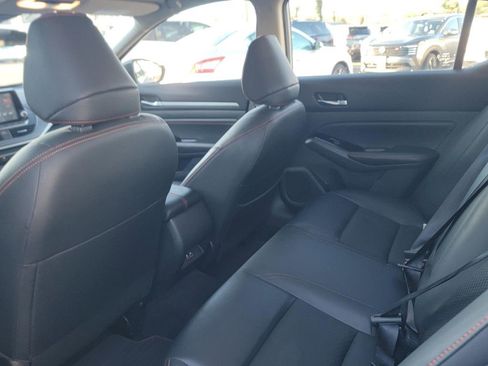 Used 2024 Nissan Altima 2.5 SR FWD image 14