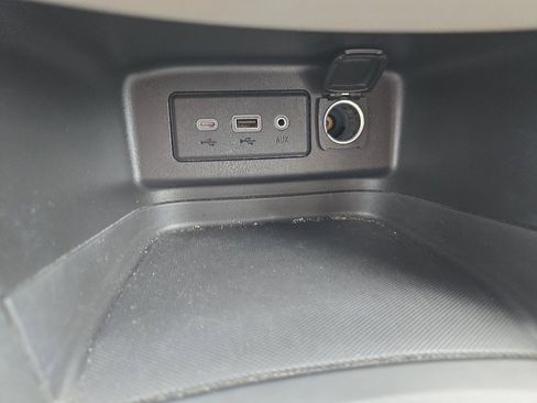 Used 2022 Chevrolet Equinox LT FWD image 27