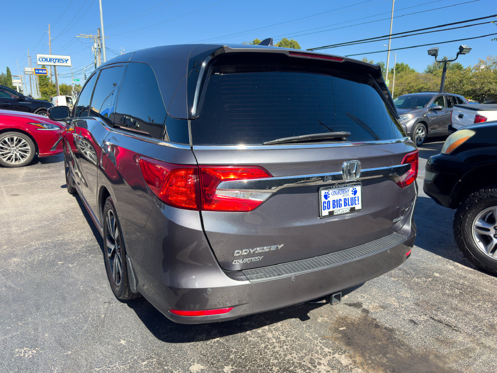 Used 2018 Honda Odyssey Elite image 5