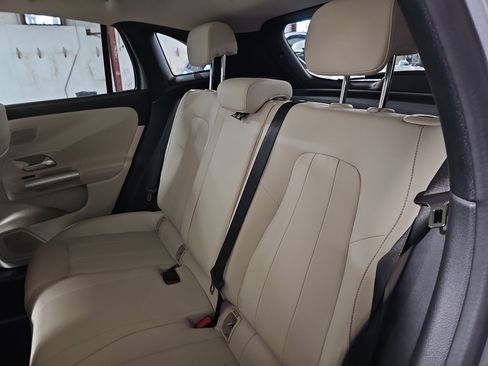 Certified 2025 Mercedes-Benz GLA 250 image 15