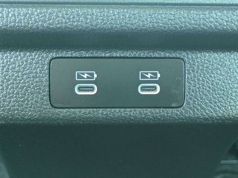Used 2023 Honda Accord Touring image 18