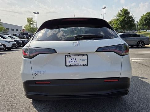 Used 2026 Honda HR-V LX image 7