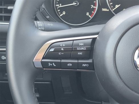 Used 2025 MAZDA MAZDA3 s image 33