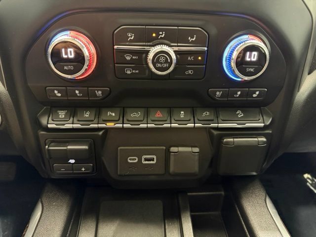 Used 2020 GMC Sierra 3500 Denali w/ Denali Ultimate Package AWD/4WD image 40